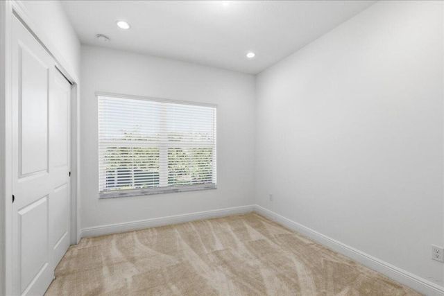 554 Sanderling Circle, Deerfield Beach, FL 33442