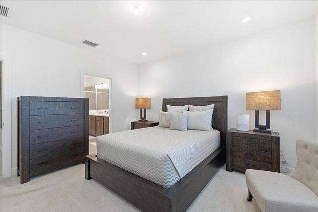 554 Sanderling Circle, Deerfield Beach, FL 33442