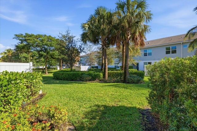 554 Sanderling Circle, Deerfield Beach, FL 33442