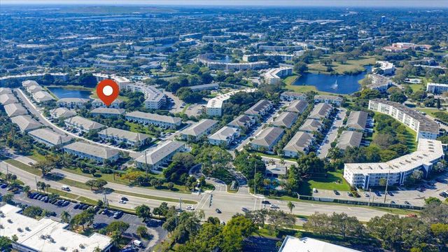 554 Sanderling Circle, Deerfield Beach, FL 33442