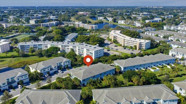 554 Sanderling Circle, Deerfield Beach, FL 33442