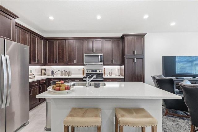 554 Sanderling Circle, Deerfield Beach, FL 33442