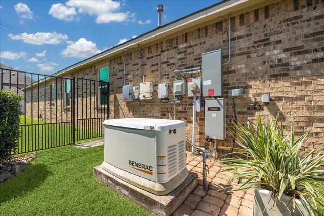 3412 Cactus Heights Lane, Pearland, TX 77581