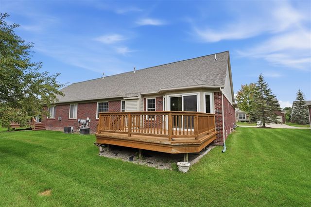 52689 Wildwood Drive, Macomb, MI 48042