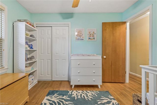 10 Fawn LN, Newport News, VA 23602