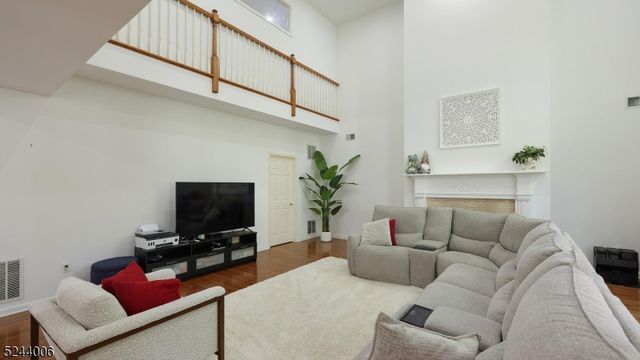 4 Dickinson Rd, Bernards Twp., NJ 07920