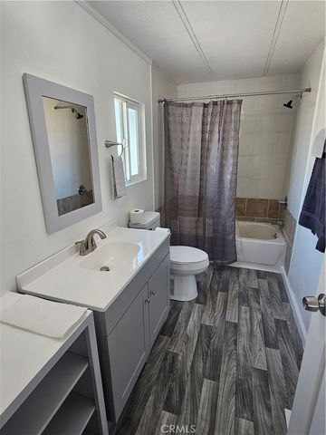 1721 E Colton Avenue 33, Redlands, CA 92374