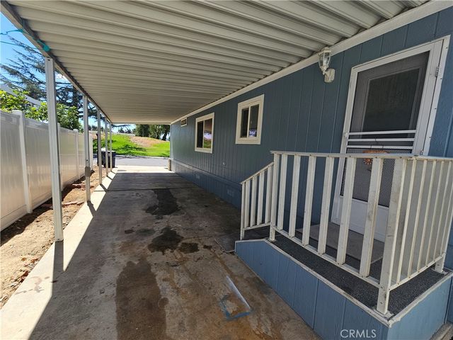 1721 E Colton Avenue 33, Redlands, CA 92374