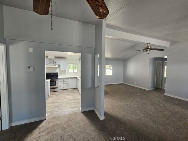 1721 E Colton Avenue 33, Redlands, CA 92374
