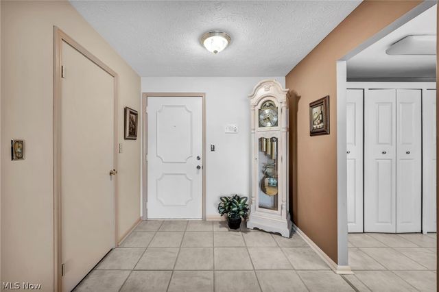 2021 King James Pky 316, Westlake, OH 44145