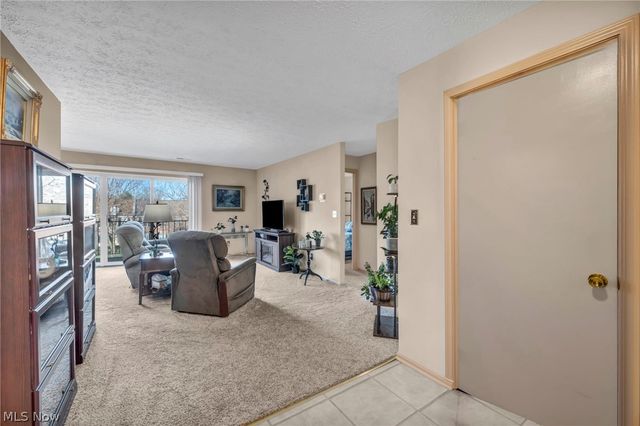 2021 King James Pky 316, Westlake, OH 44145