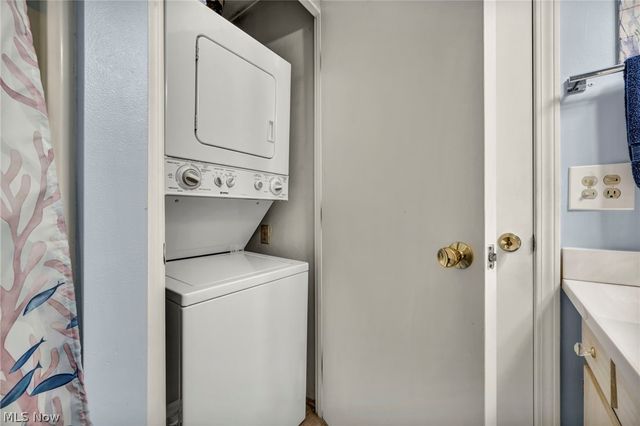 2021 King James Pky 316, Westlake, OH 44145