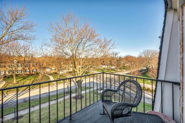 2021 King James Pky 316, Westlake, OH 44145