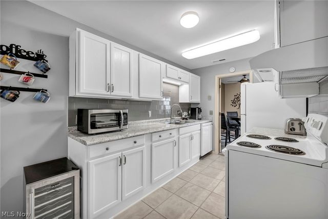 2021 King James Pky 316, Westlake, OH 44145