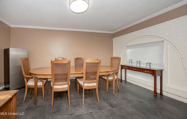 1600 Pat Drive, Gautier, MS 39553