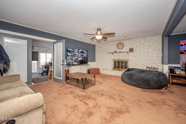 1600 Pat Drive, Gautier, MS 39553