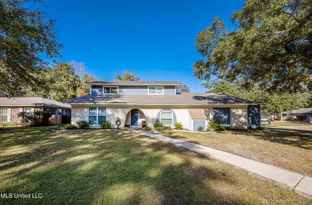 1600 Pat Drive, Gautier, MS 39553