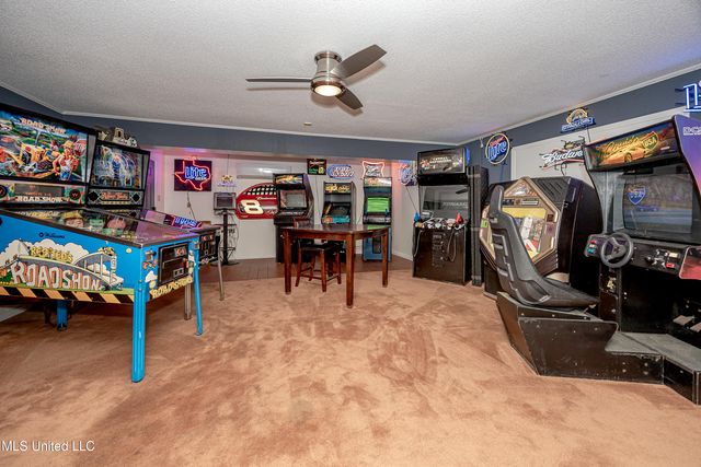 1600 Pat Drive, Gautier, MS 39553