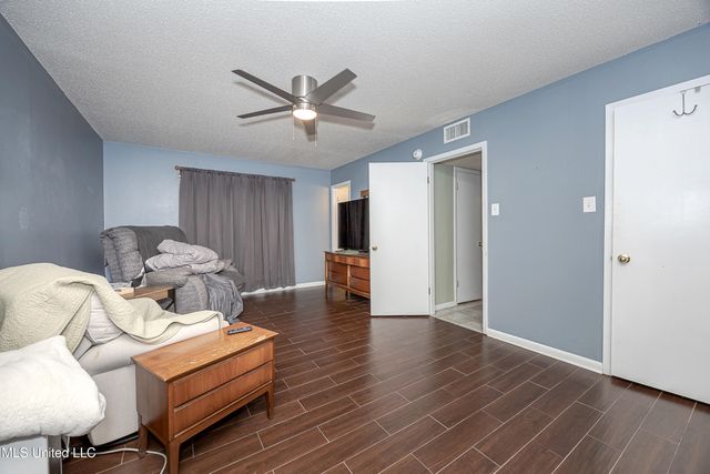 1600 Pat Drive, Gautier, MS 39553