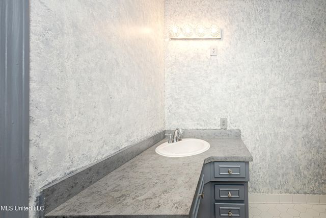 1600 Pat Drive, Gautier, MS 39553