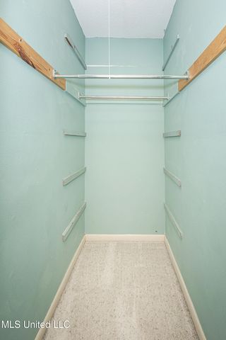 1600 Pat Drive, Gautier, MS 39553