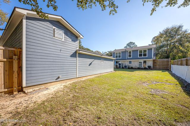 1600 Pat Drive, Gautier, MS 39553