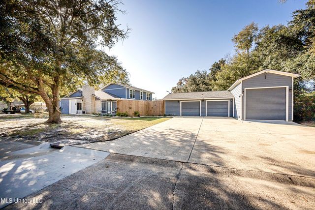 1600 Pat Drive, Gautier, MS 39553