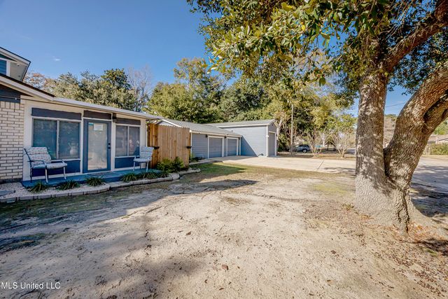 1600 Pat Drive, Gautier, MS 39553