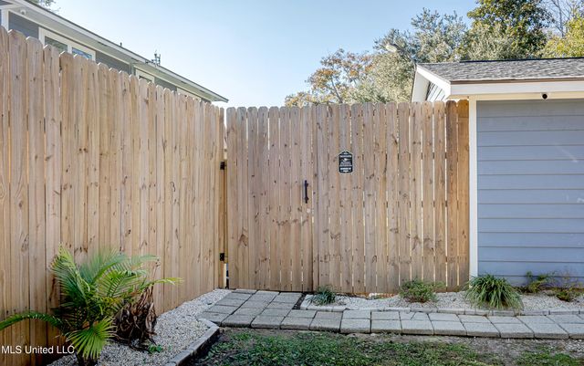 1600 Pat Drive, Gautier, MS 39553