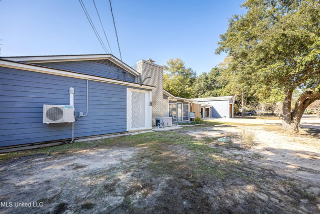 1600 Pat Drive, Gautier, MS 39553