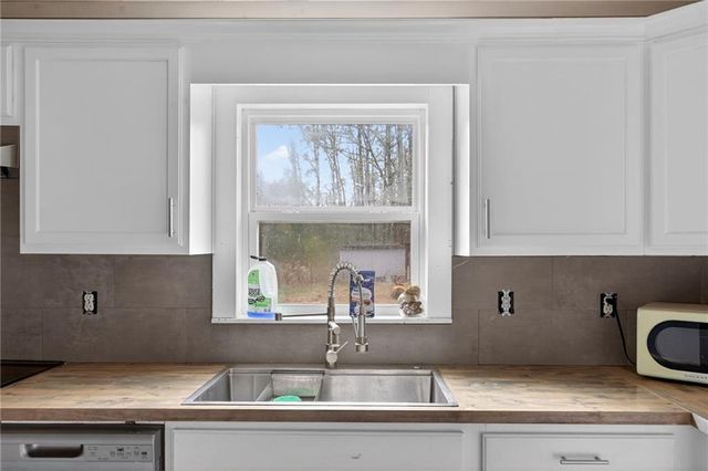 712 W 5 Highway, Roopville, GA 30170