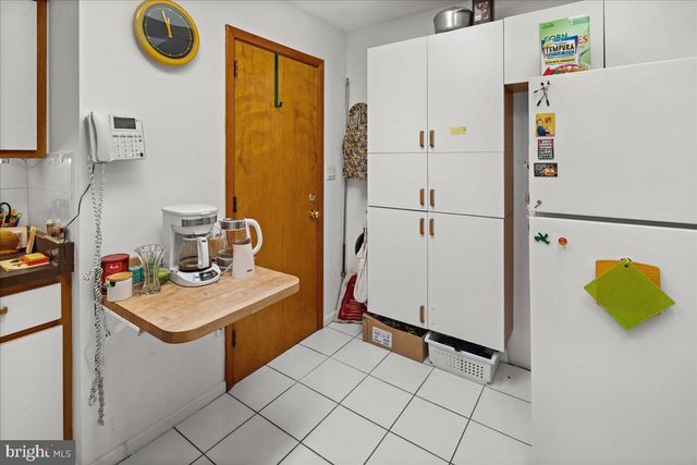 260 FRIENDSHIP RD, Cranbury, NJ 08512