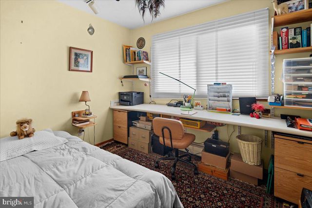 260 FRIENDSHIP RD, Cranbury, NJ 08512