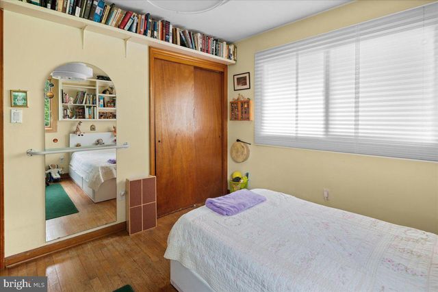 260 FRIENDSHIP RD, Cranbury, NJ 08512