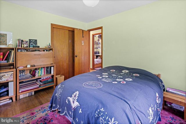 260 FRIENDSHIP RD, Cranbury, NJ 08512