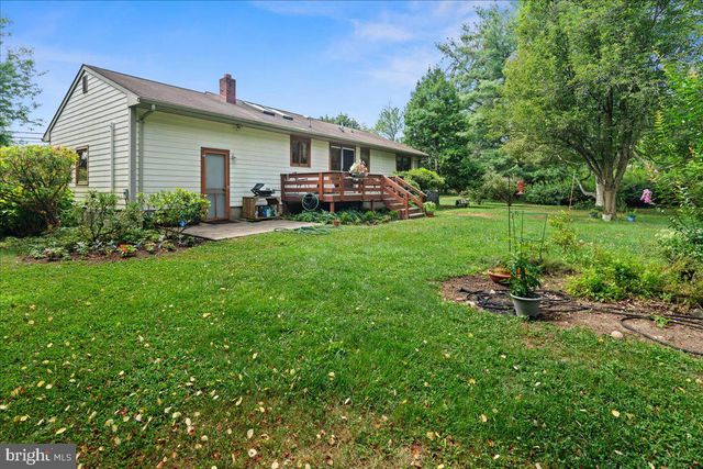 260 FRIENDSHIP RD, Cranbury, NJ 08512