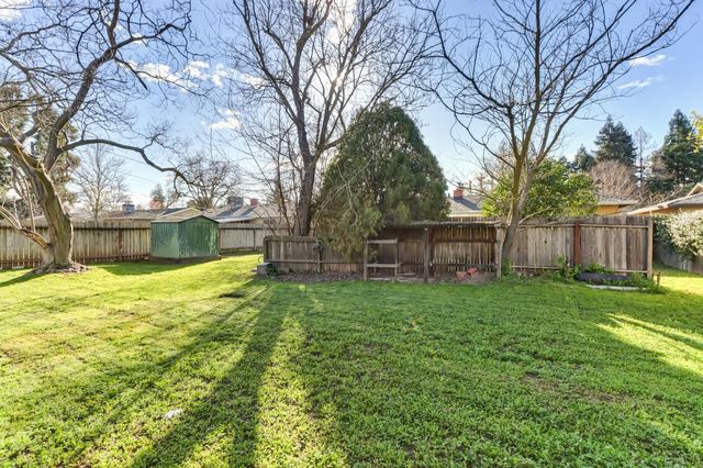 3008 Sandhurst Ct, Sacramento, CA 95821