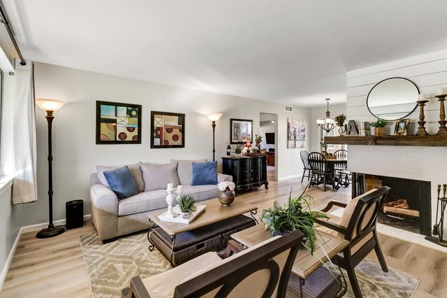 3008 Sandhurst Ct, Sacramento, CA 95821