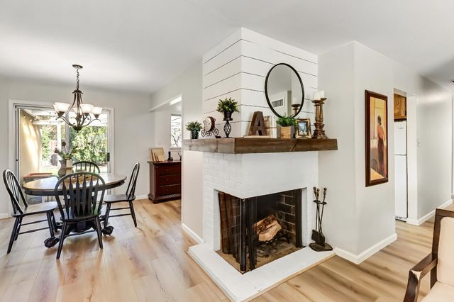 3008 Sandhurst Ct, Sacramento, CA 95821