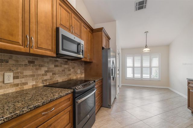 6918 JAMESTOWN MANOR DRIVE, Riverview, FL 33578