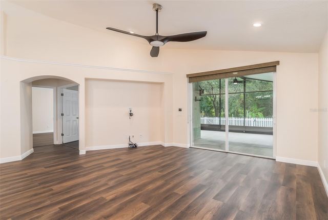 6918 JAMESTOWN MANOR DRIVE, Riverview, FL 33578