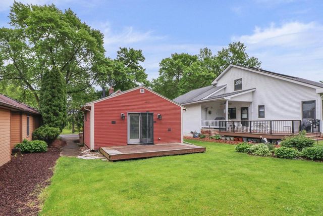 5535 Lake Mendota Drive, Madison, WI 53705