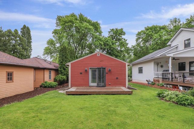 5535 Lake Mendota Drive, Madison, WI 53705