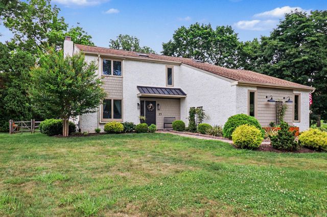 25 E KNOWLTON RD, Media, PA 19063