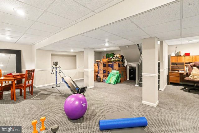 25 E KNOWLTON RD, Media, PA 19063