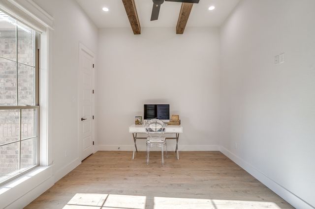 460 Royal Santana Run, Weatherford, TX 76087