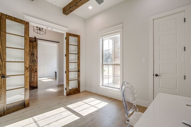 460 Royal Santana Run, Weatherford, TX 76087