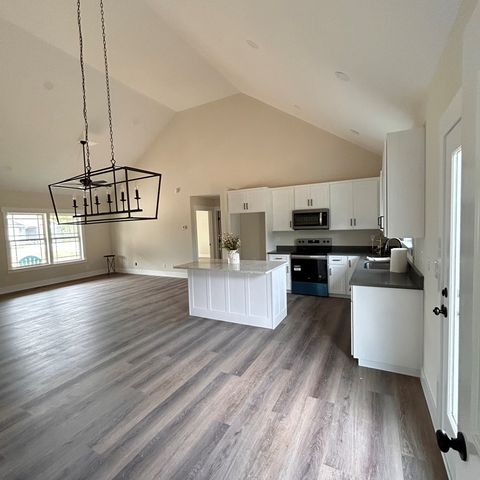 1143 Bell Loop, Chatsworth, GA 30705