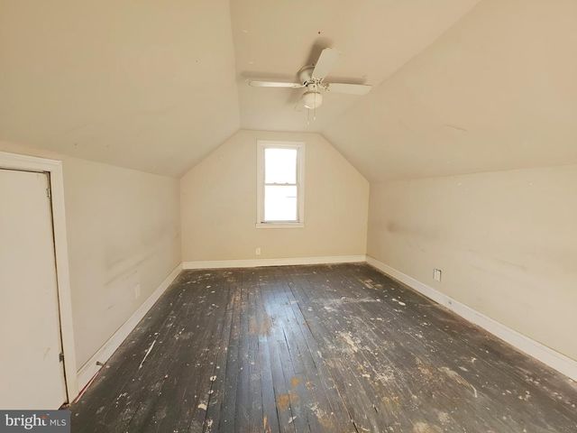 18 REGIONAL DR, Carneys Point, NJ 08069