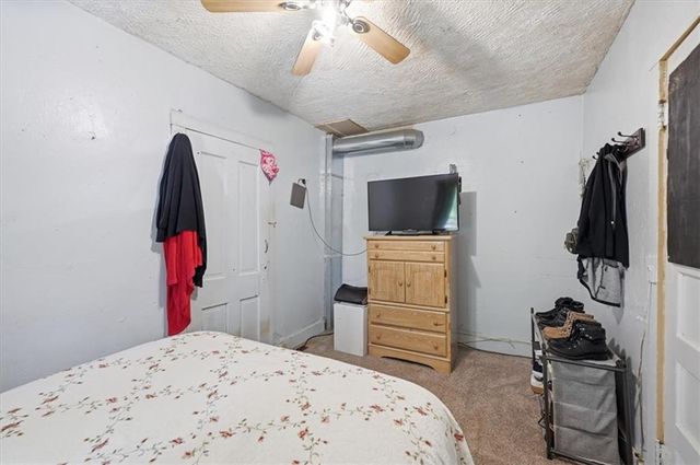 6910 Donahoo Road, Kansas City, KS 66104
